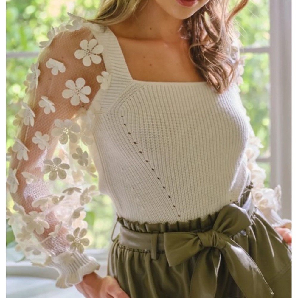 Industry Republic Clothing White Ribbed Knit 3D Floral Mesh Sleeve Sweater L